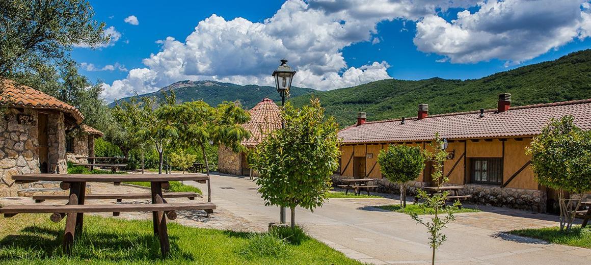 Complejo Rural Los Chozos Valle Del Jerte Eksteriør billede