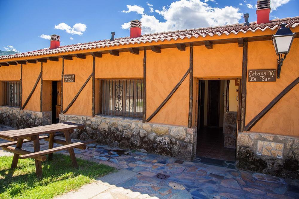 Complejo Rural Los Chozos Valle Del Jerte Eksteriør billede